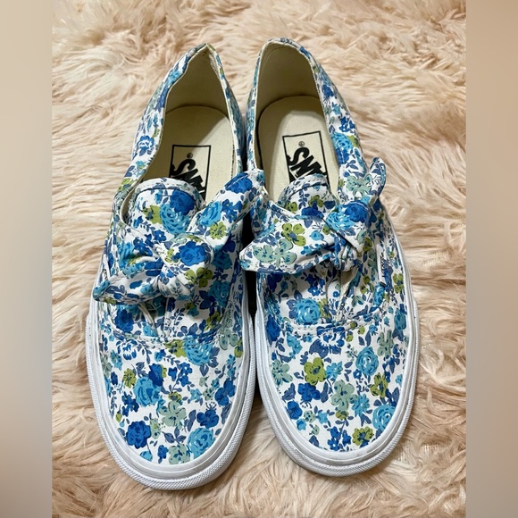 Vans Bow Ditsy Floral Slip On Sneakers - Picture 1 of 6
